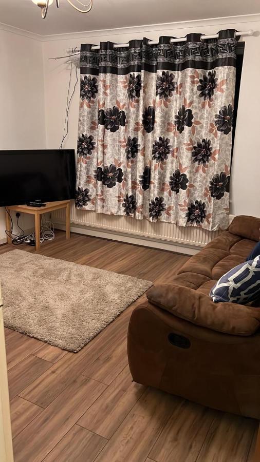Smalinz Homes Finchley London Kültér fotó