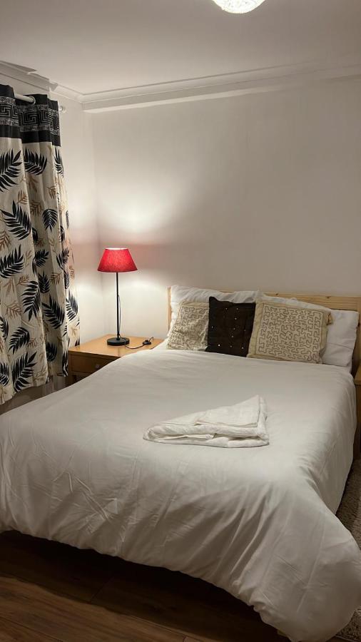Smalinz Homes Finchley London Kültér fotó